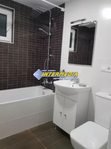 casa-noua-cu-4-camere-de-inchiriat-in-alba-iulia-mobilata-si-utilata-la-430-euro-8